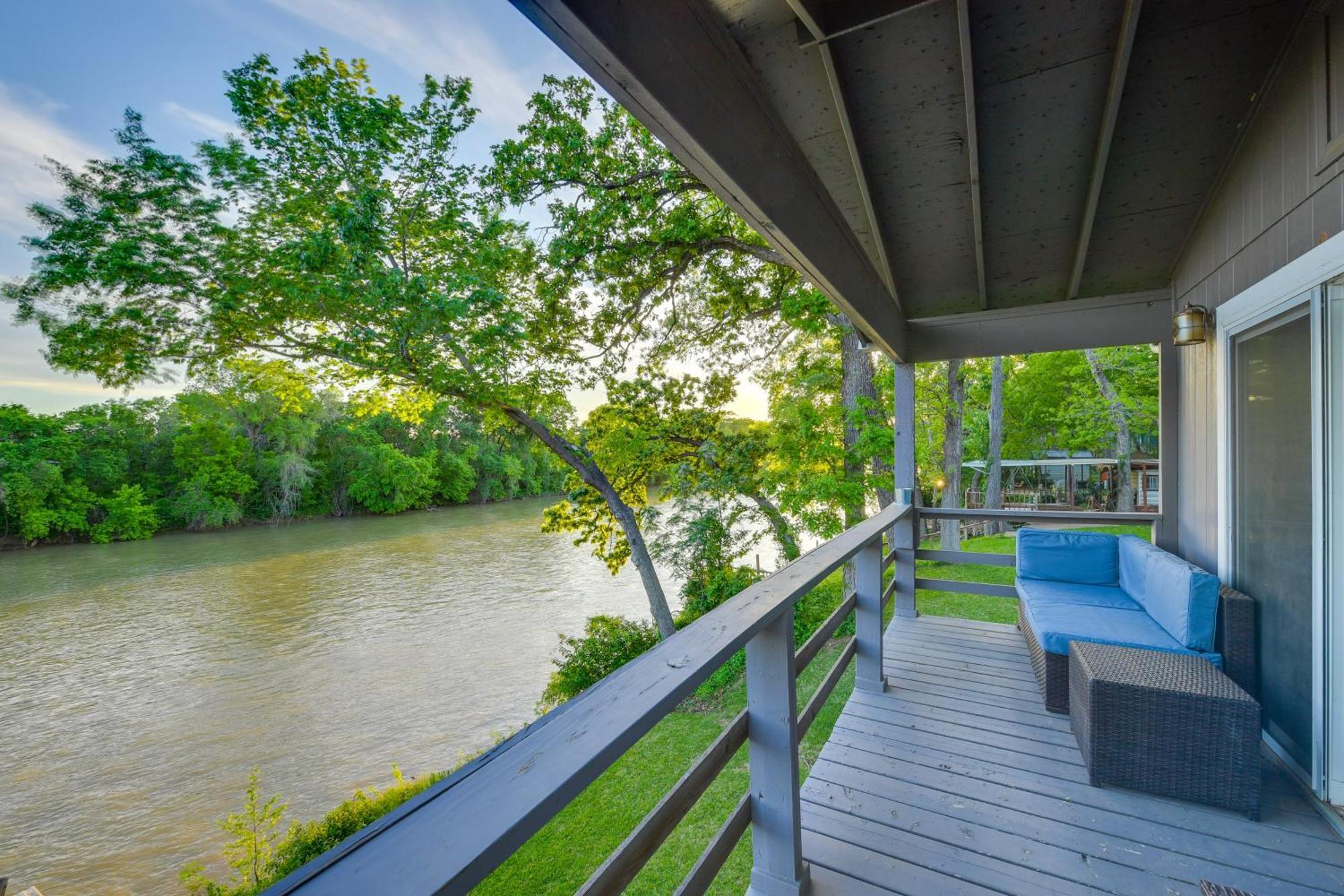 Apartamento Rustic River Cabin With Dock And Covered Deck! Waco Exterior foto